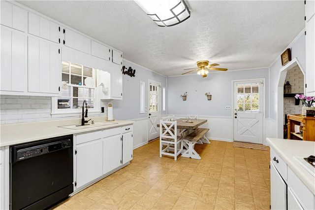 3880 Tanners Mill Road, Gainesville, GA 30507