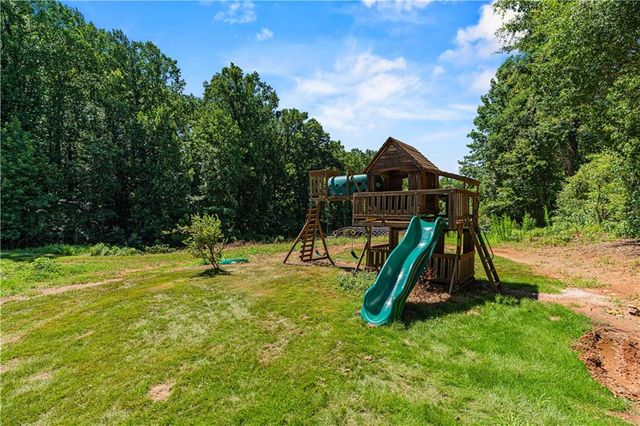 3880 Tanners Mill Road, Gainesville, GA 30507