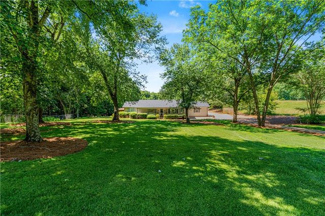 3880 Tanners Mill Road, Gainesville, GA 30507