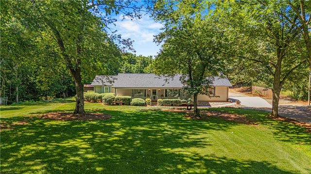 3880 Tanners Mill Road, Gainesville, GA 30507