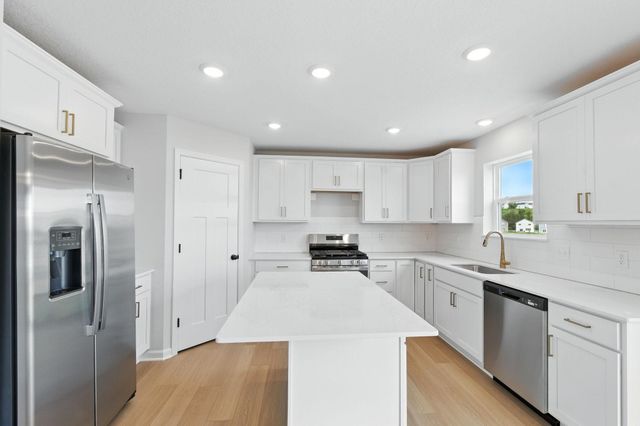 1692 Langston Avenue NE, Saint Michael, MN 55376