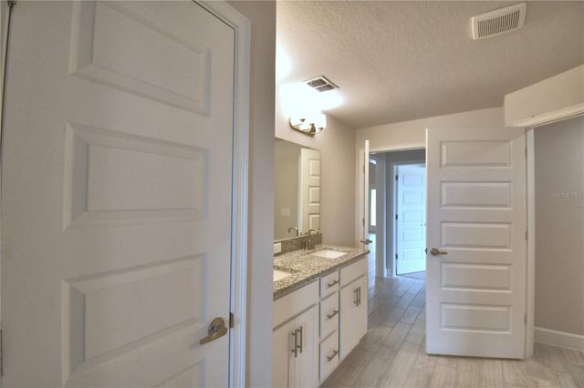 4422 JUNEBERRY DRIVE, Auburndale, FL 33823