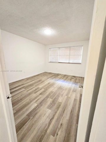 1255 Marseille 21, Miami Beach, FL 33141