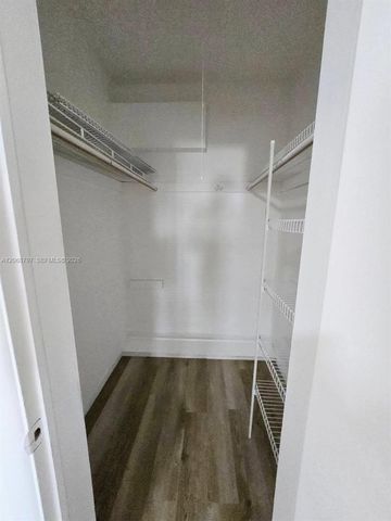 1255 Marseille 21, Miami Beach, FL 33141