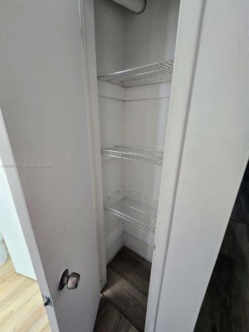 1255 Marseille 21, Miami Beach, FL 33141