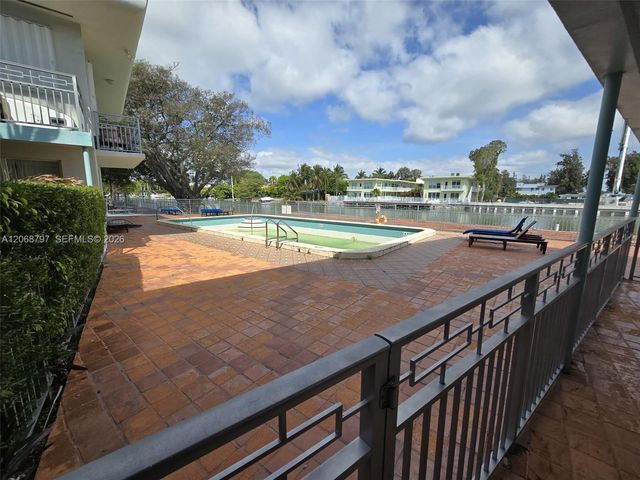 1255 Marseille 21, Miami Beach, FL 33141