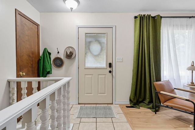 1912 Tulip Terrace, Manhattan, KS 66502