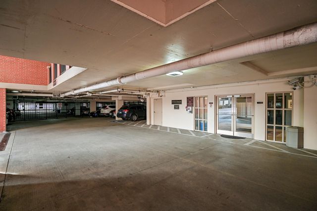 2400 Mccue Road 443, Houston, TX 77056