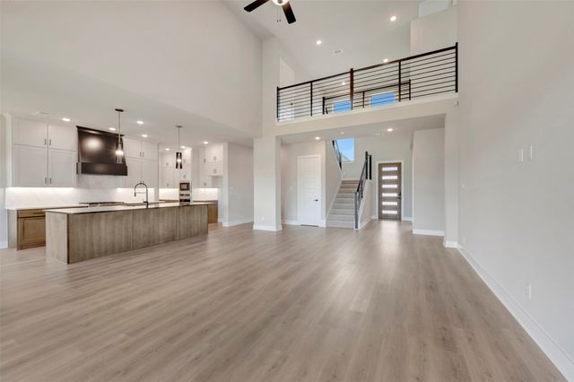 2305 Northshore Trail, Lakewood Village, TX 75068