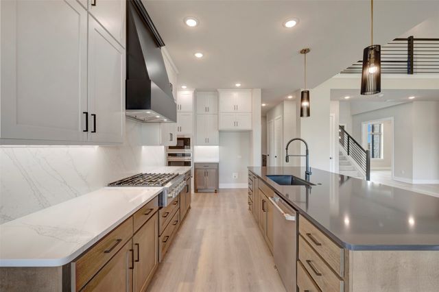 2305 Northshore Trail, Lakewood Village, TX 75068