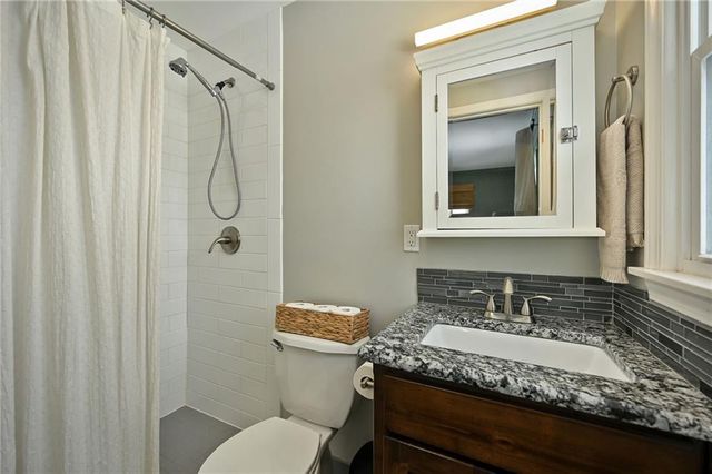 6000 W 101st Place, Overland Park, KS 66207