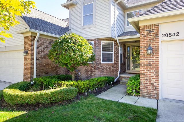 20842 Kenmare Drive, Macomb Twp, MI 48044