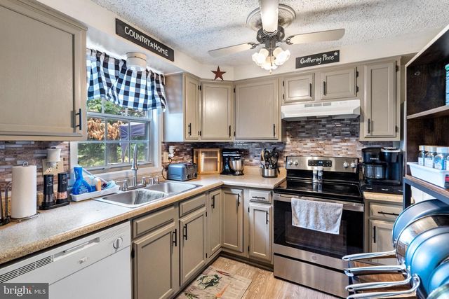 246 LILY CT, Hagerstown, MD 21740