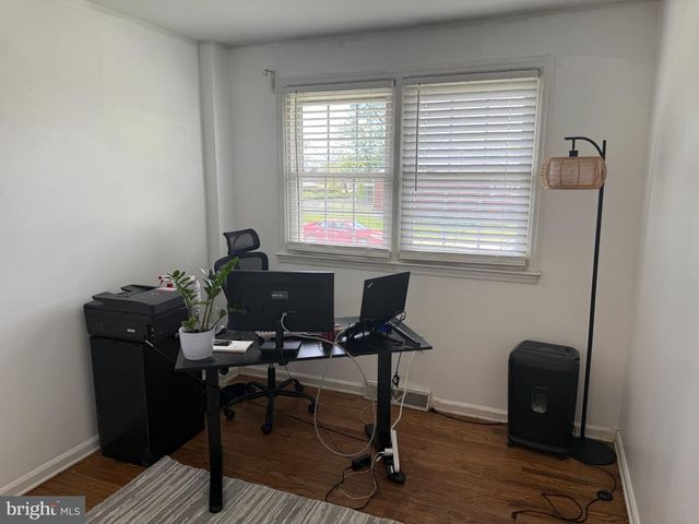 106 E LUNENBURG DR, New Castle, DE 19720