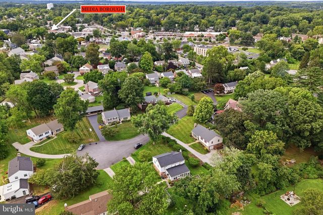 6 SHARPLESS LN, Media, PA 19063