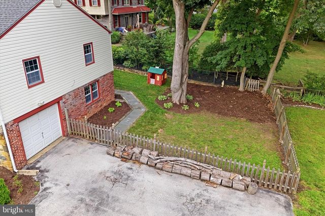 6 SHARPLESS LN, Media, PA 19063