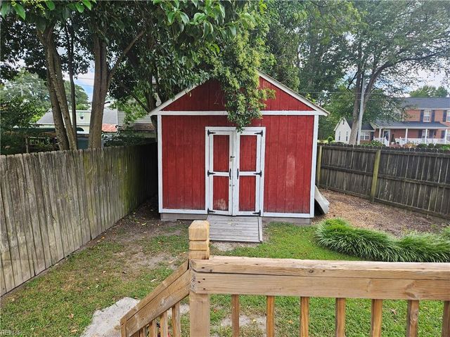1232 Newborn CT, Chesapeake, VA 23322