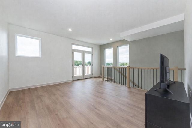 710-D IRON FORGE RD, Frederick, MD 21702