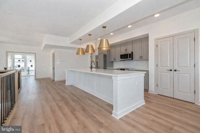 710-D IRON FORGE RD, Frederick, MD 21702