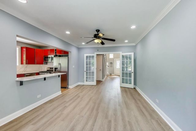 9340 S Vanderpoel Avenue, Chicago, IL 60643