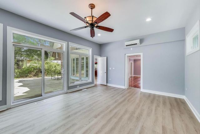 9340 S Vanderpoel Avenue, Chicago, IL 60643