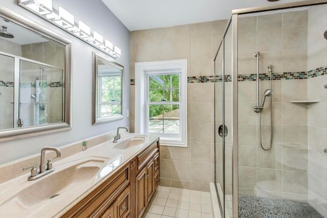 9340 S Vanderpoel Avenue, Chicago, IL 60643