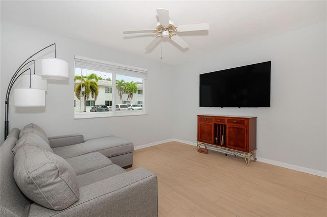 1821 NE 62nd Street 310, Fort Lauderdale, FL 33308