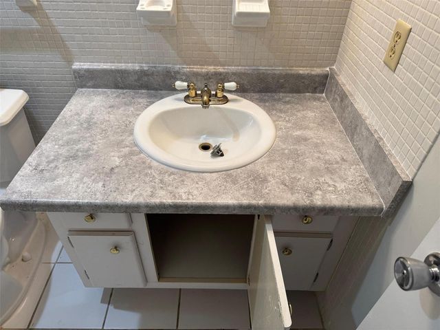 1821 NE 62nd Street 310, Fort Lauderdale, FL 33308