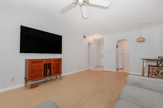 1821 NE 62nd Street 310, Fort Lauderdale, FL 33308