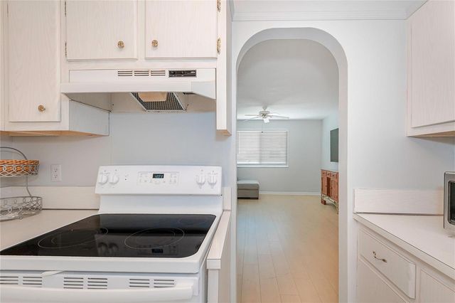 1821 NE 62nd Street 310, Fort Lauderdale, FL 33308