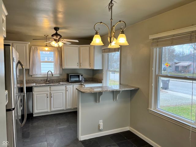 1328 Wallace Avenue, Indianapolis, IN 46201