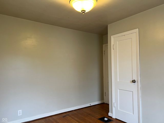 1328 Wallace Avenue, Indianapolis, IN 46201