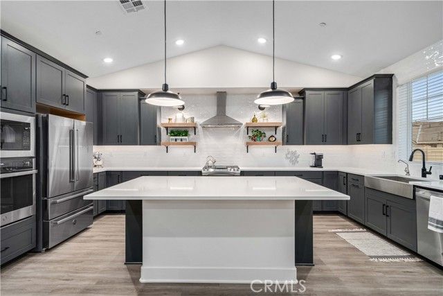 8812 W Dale Drive, Lancaster, CA 93536