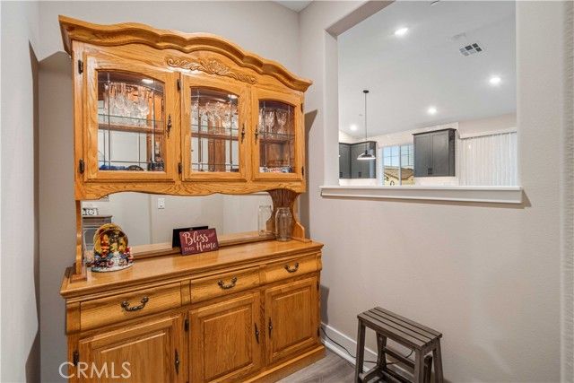 8812 W Dale Drive, Lancaster, CA 93536