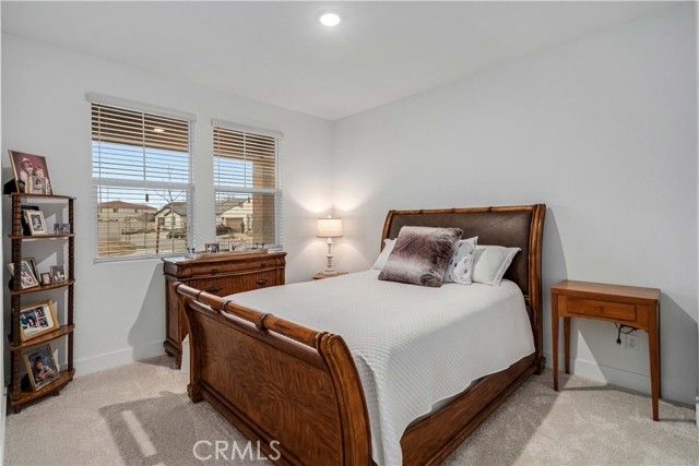 8812 W Dale Drive, Lancaster, CA 93536