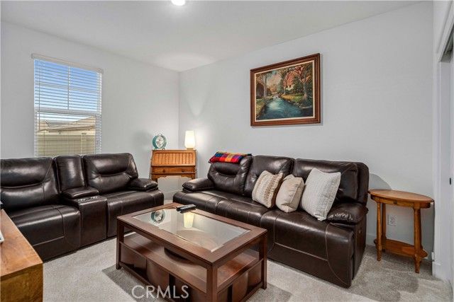 8812 W Dale Drive, Lancaster, CA 93536