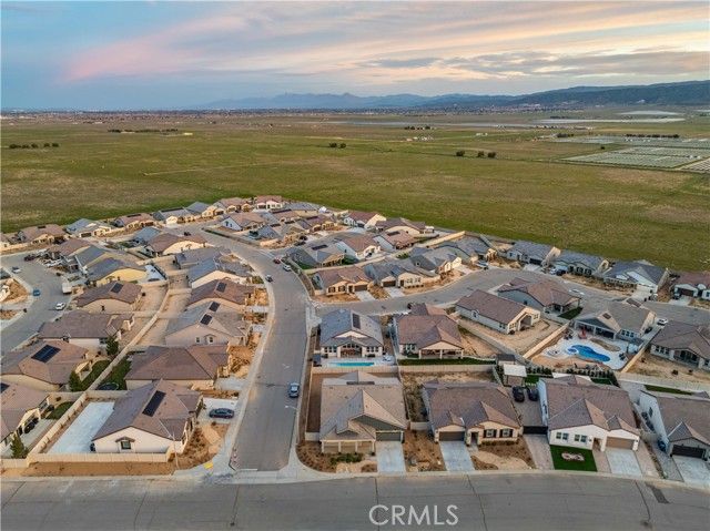 8812 W Dale Drive, Lancaster, CA 93536