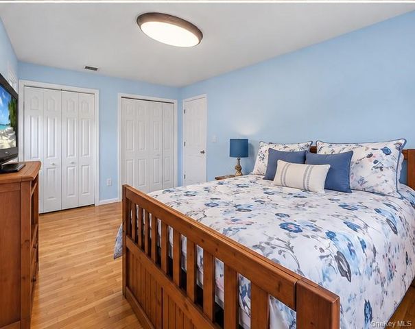 21 Argow Place, Nanuet, NY 10954