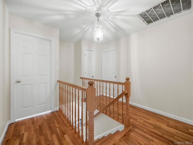 21 Argow Place, Nanuet, NY 10954