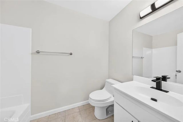 9404 Round Up A, Montclair, CA 91763