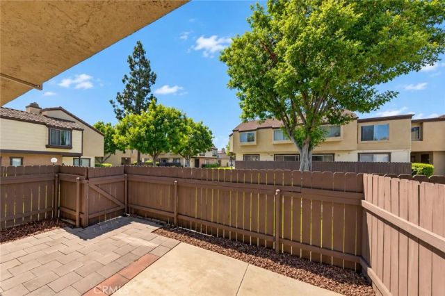 9404 Round Up A, Montclair, CA 91763