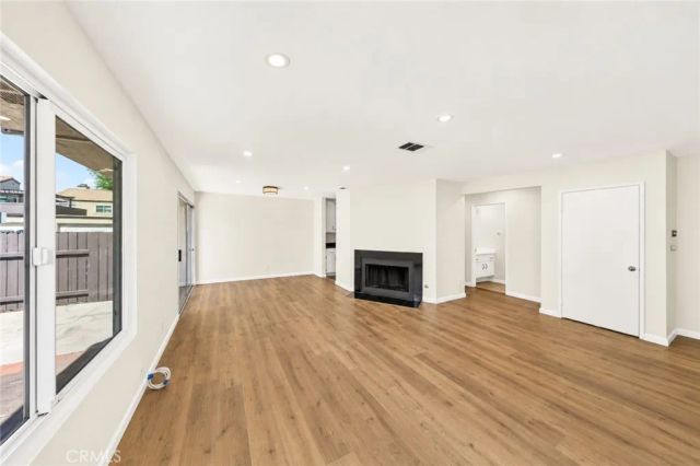 9404 Round Up A, Montclair, CA 91763