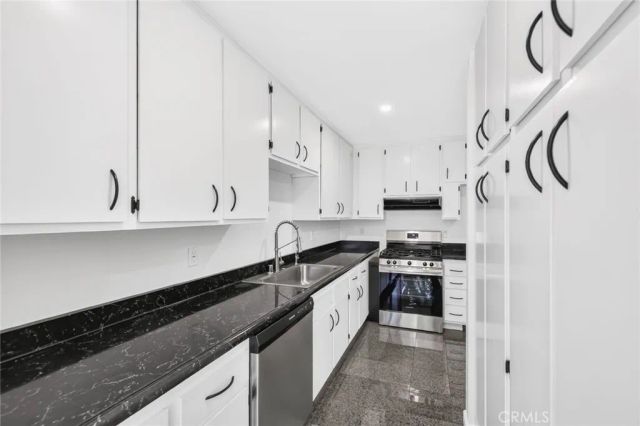 9404 Round Up A, Montclair, CA 91763