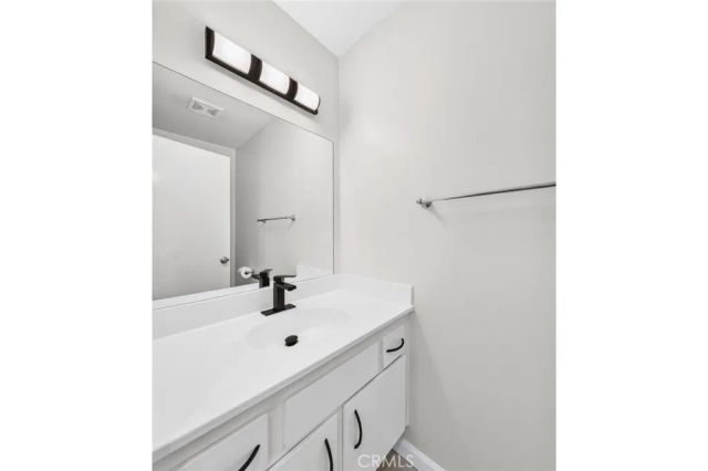 9404 Round Up A, Montclair, CA 91763