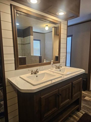 23 Forest View Road, London, KY 40744