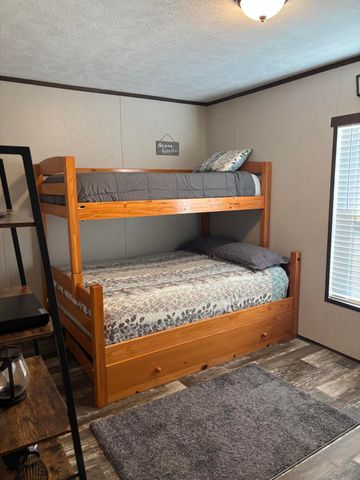 23 Forest View Road, London, KY 40744