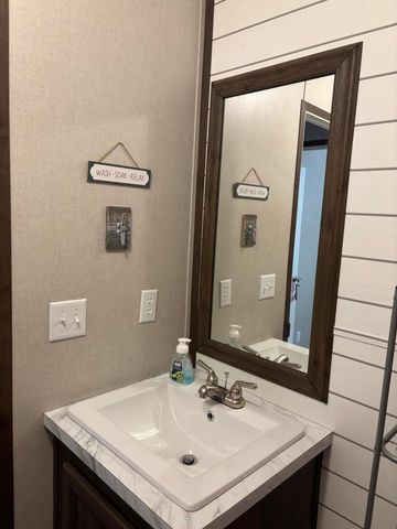 23 Forest View Road, London, KY 40744