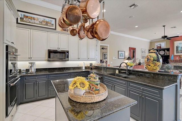 448 E MACEWEN DRIVE, Osprey, FL 34229