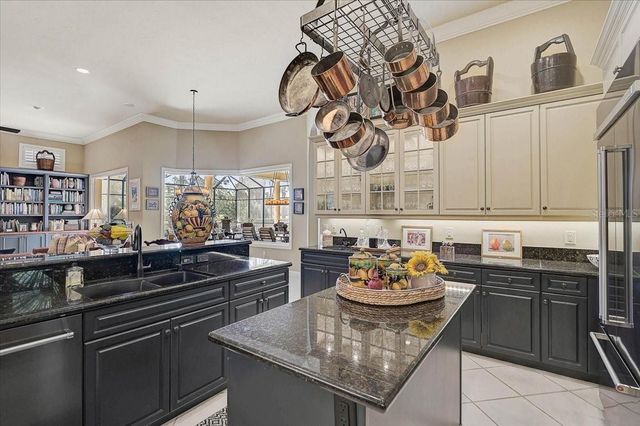 448 E MACEWEN DRIVE, Osprey, FL 34229