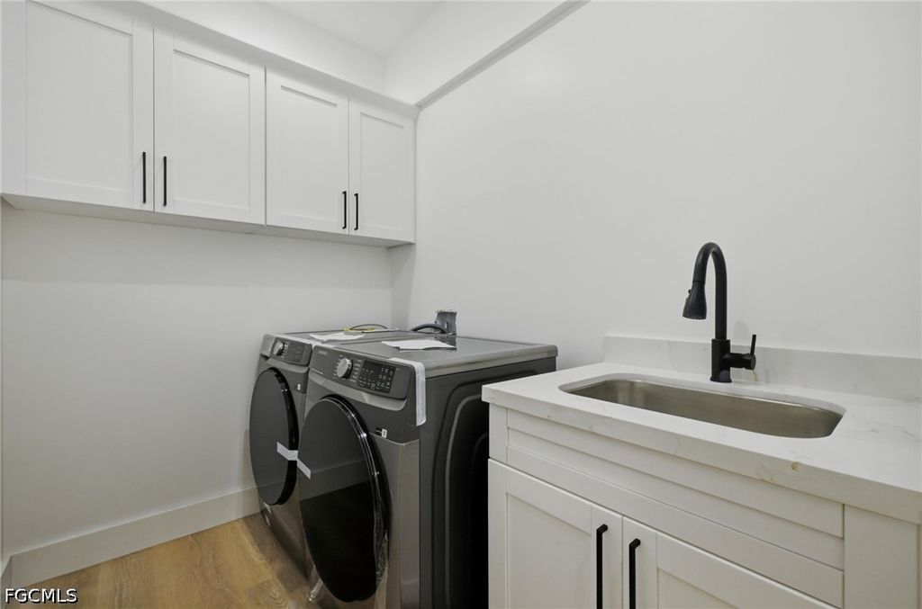 Image 31 of property listing at 3106 NW 14th TER, Cape Coral, FL 33993